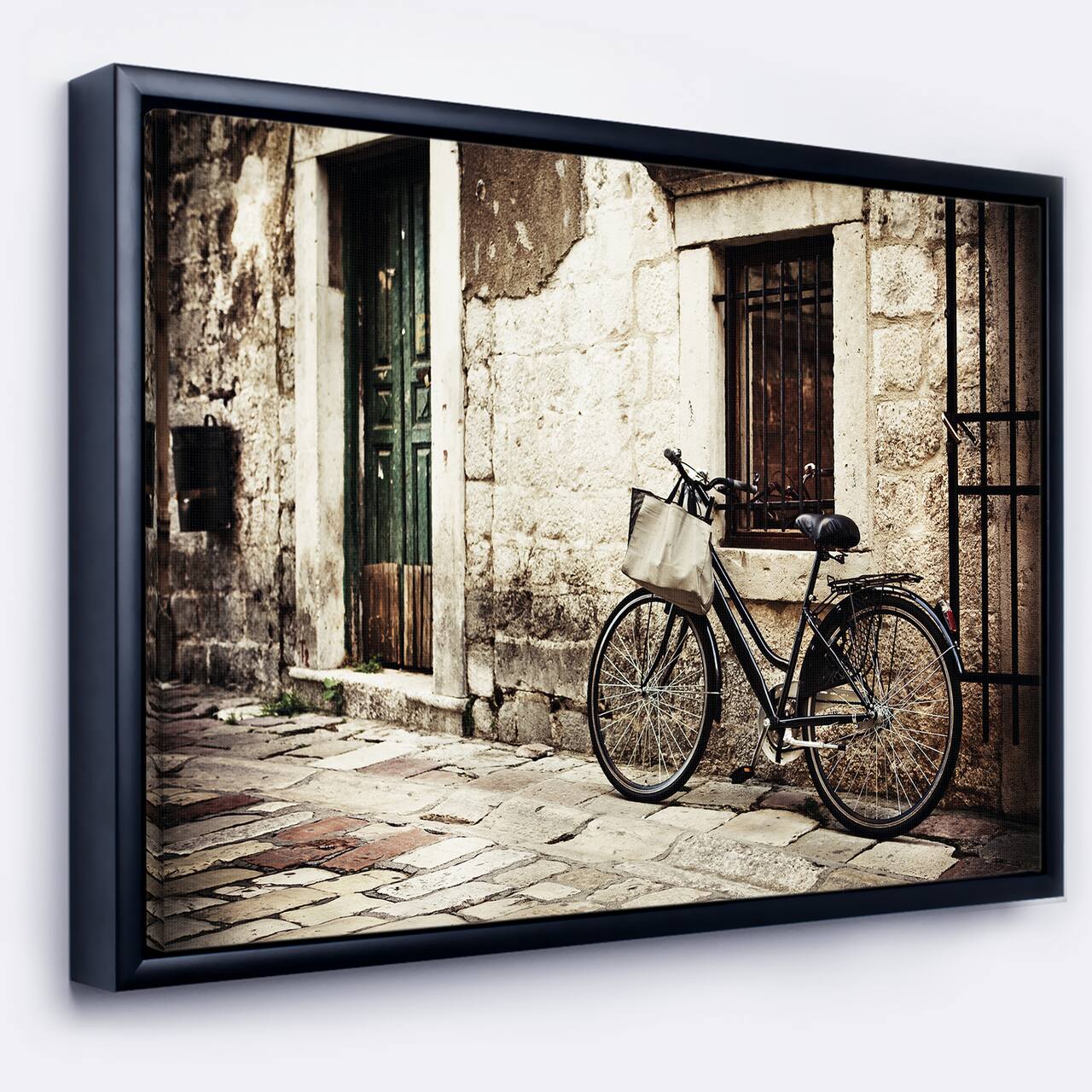 Designart - Bicycle with Shopping Bag - Landscape Photo Framed Canvas Art Print